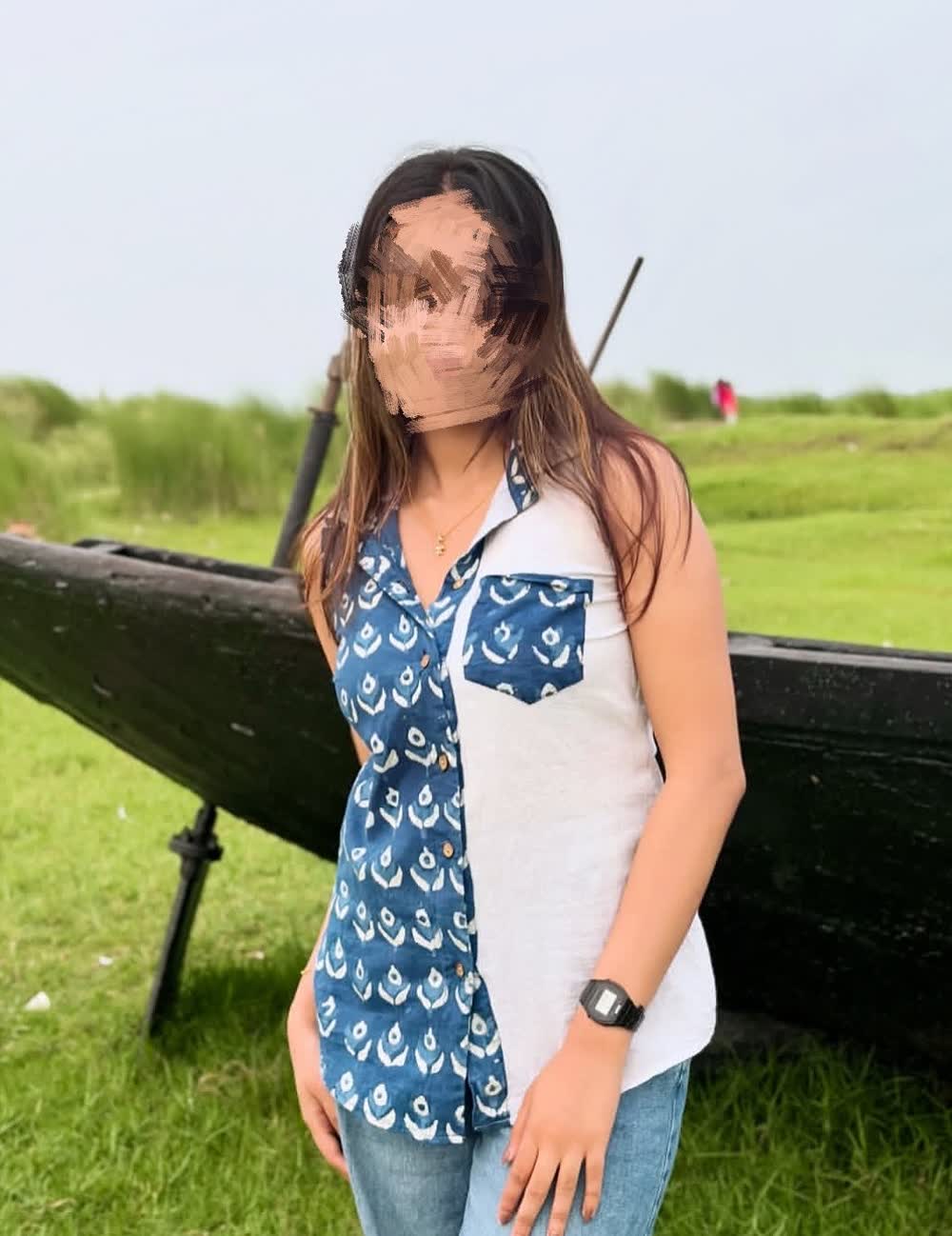 Desi call girls in Bangalore Aditi